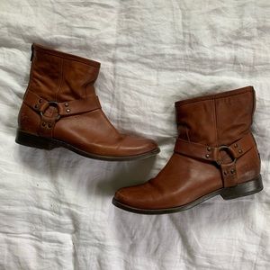 FRYE brown phillip harness short boot